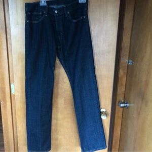 LIKE NEW: Mens LEVI jeans 👖